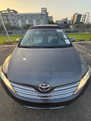 Toyota Venza V6 AWD 2010 Gray