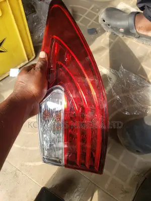 Rear Light Lexus Es350 2015