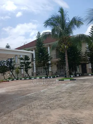 8bdrm Duplex in Katampe Extension for sale