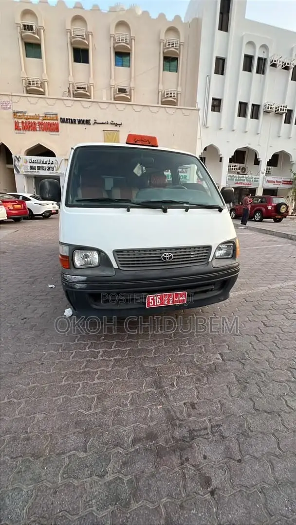 Toyota HiAce 1988 Black