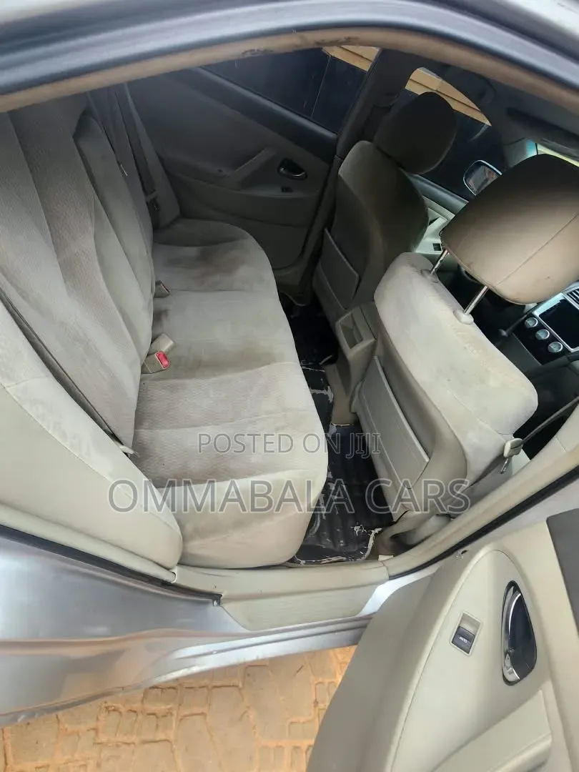 Toyota Camry 2010 Silver