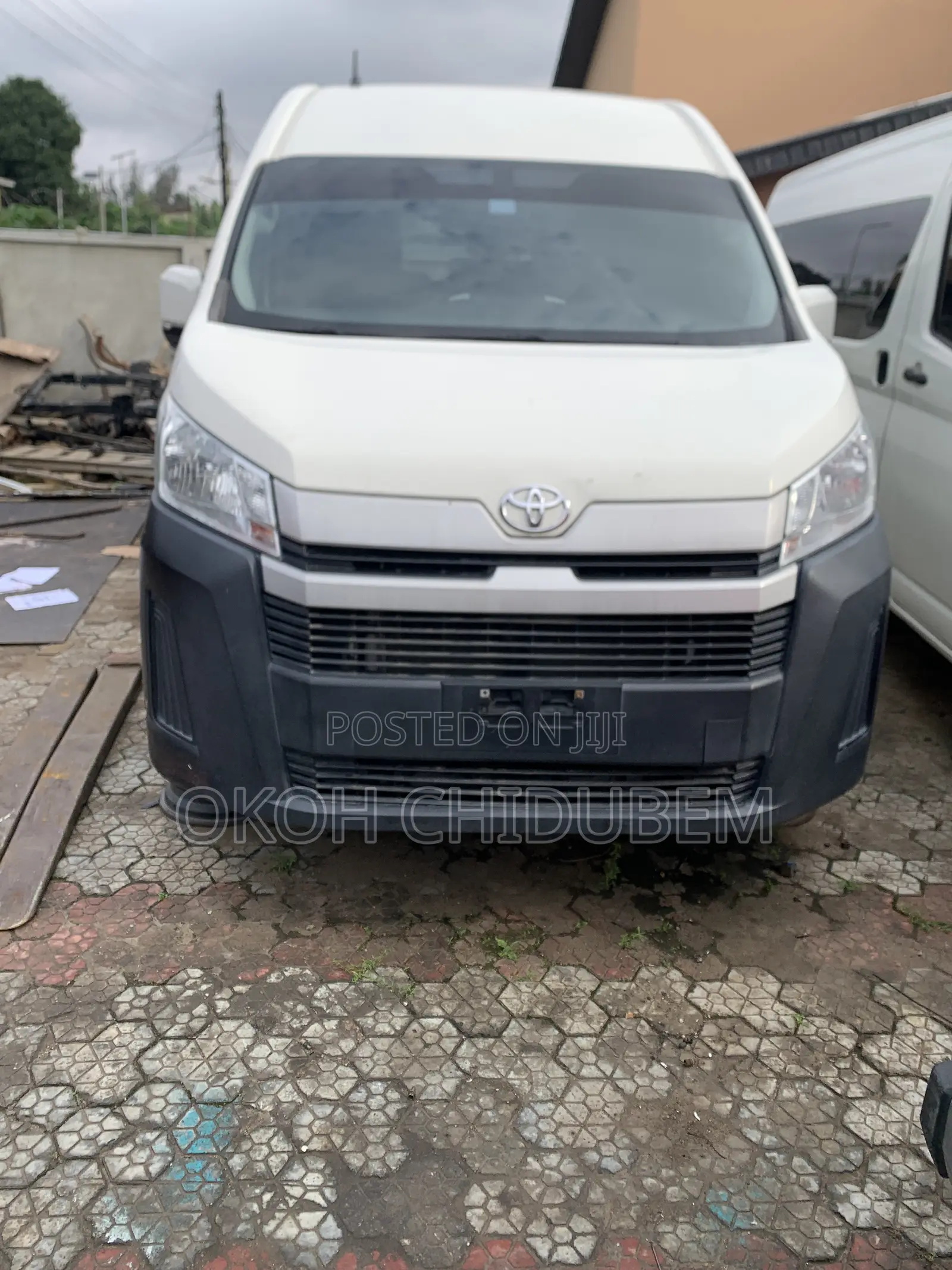 Toyota HiAce 1988 Black
