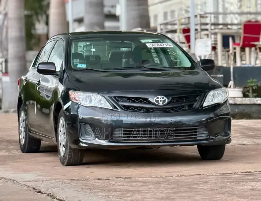 Toyota Corolla 2013 Black