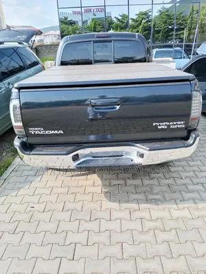 Toyota Tacoma 2010 Black