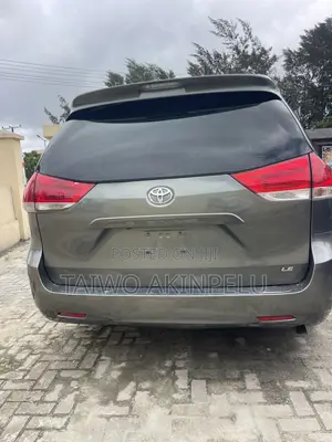 Toyota Sienna LE 7 Passenger 2011 Green