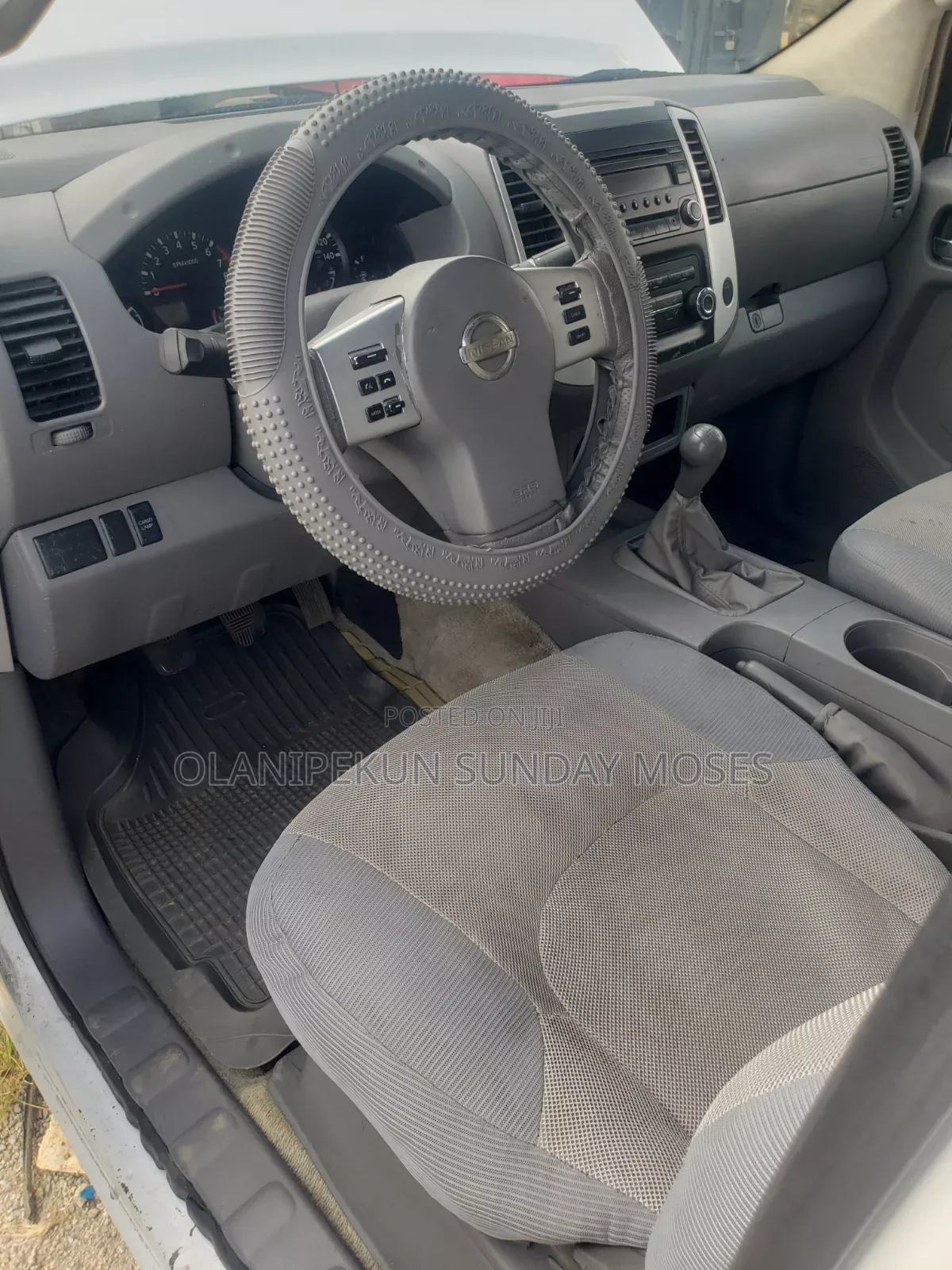 Nissan Frontier 2008 White