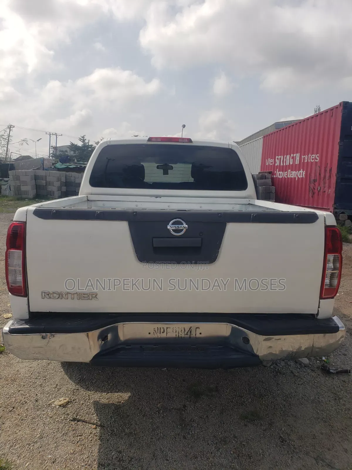 Nissan Frontier 2008 White