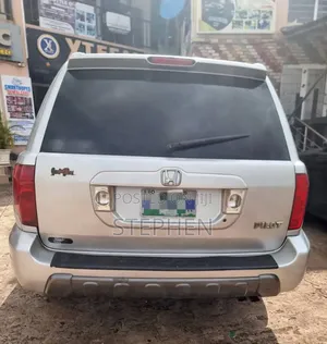 Honda Pilot 2005 Silver