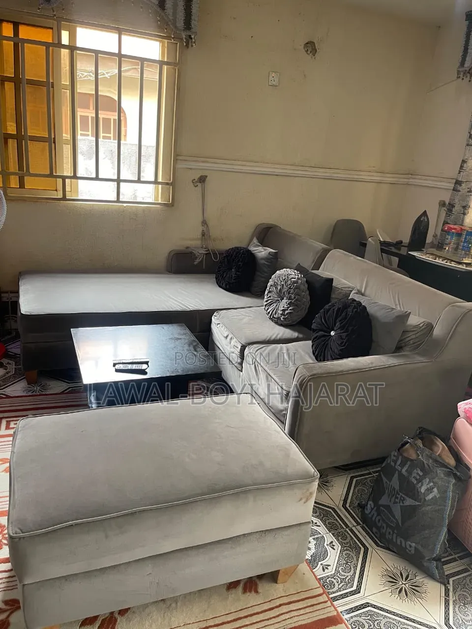 L Shape Chairs With Center Table