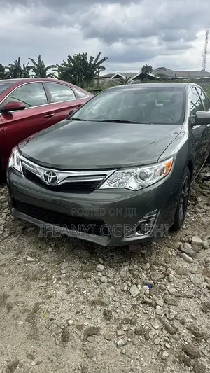 Toyota Camry 2014 Gray