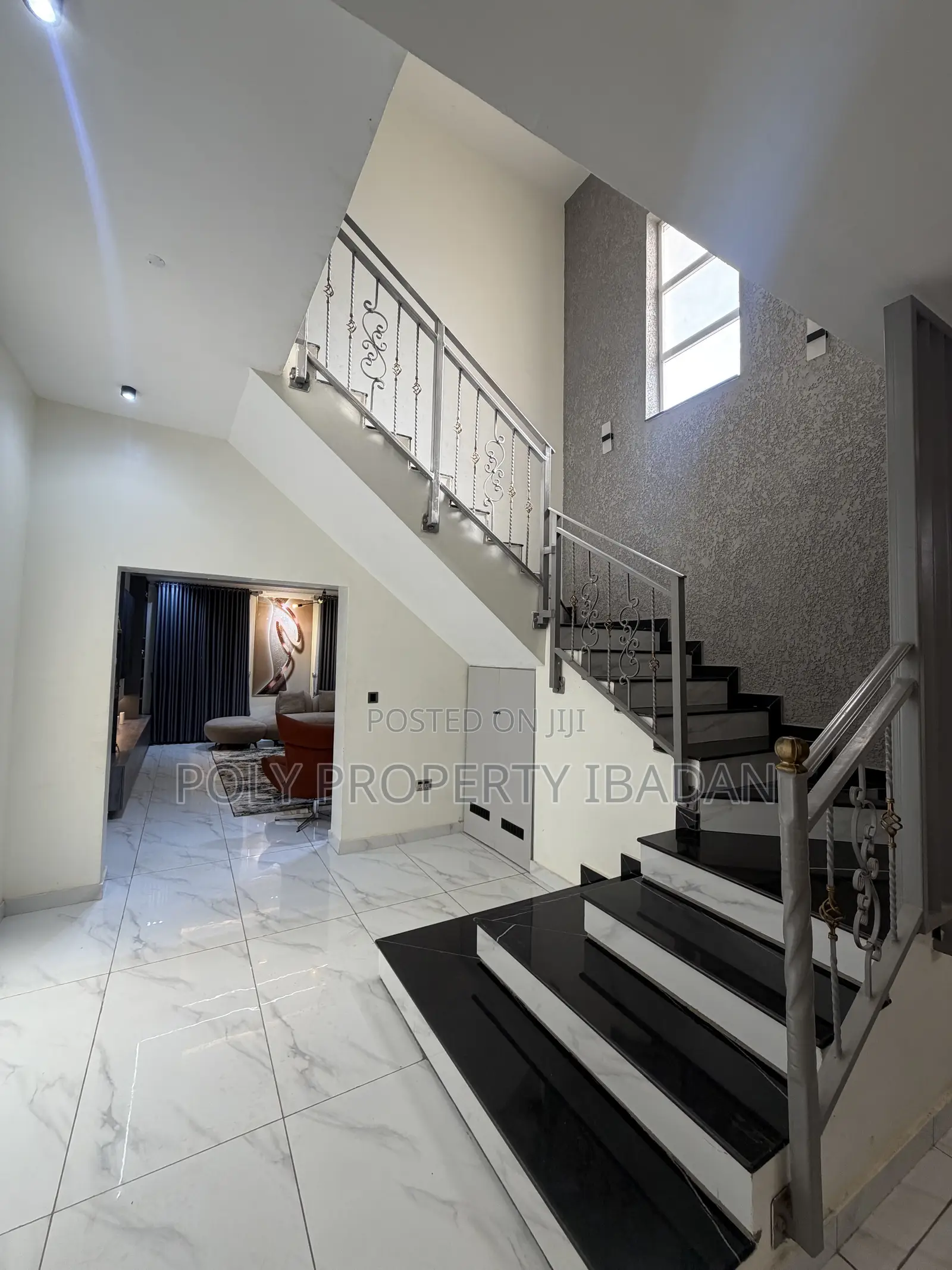4bedroom and 3bedroom Duplex Shortlet Apartment in Ibadan