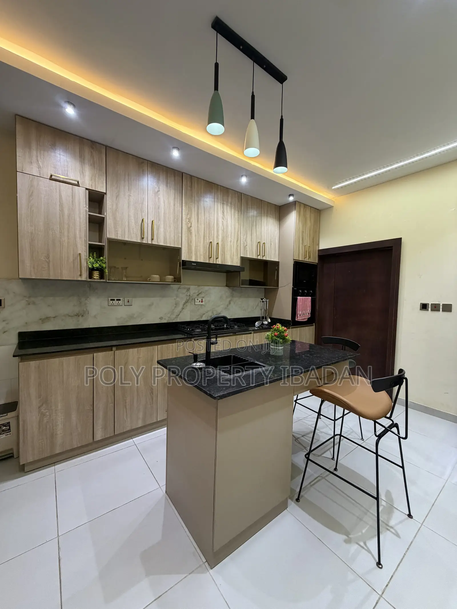 4bedroom and 3bedroom Duplex Shortlet Apartment in Ibadan