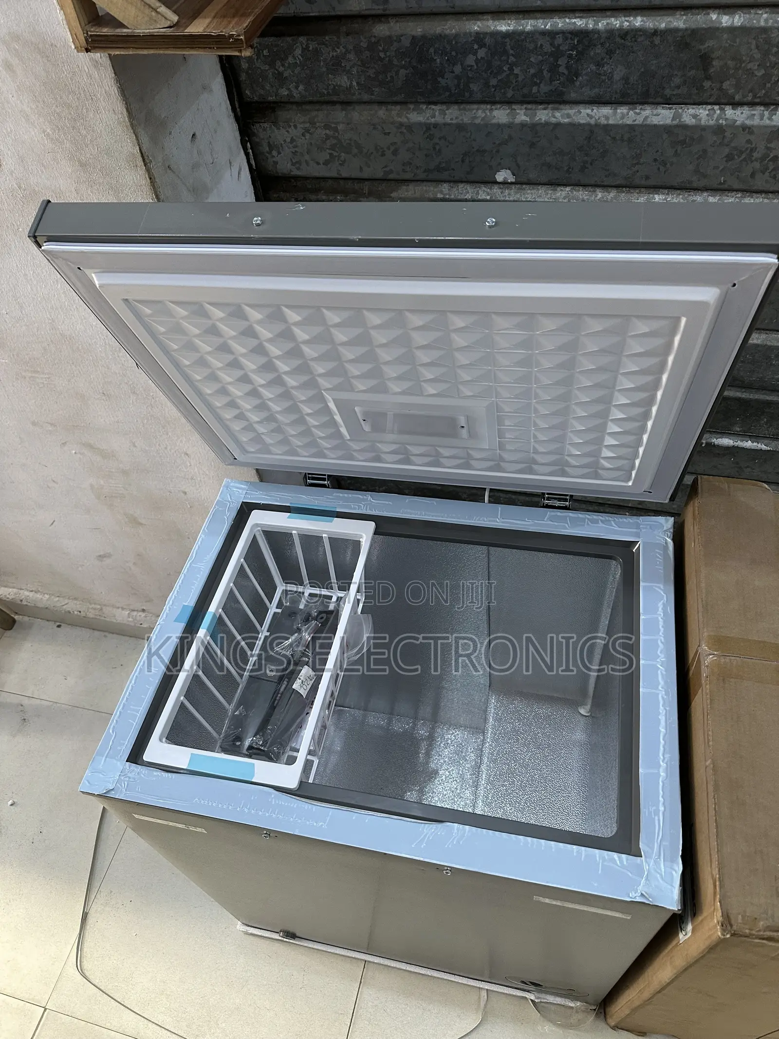 Aeon Chest Freezer