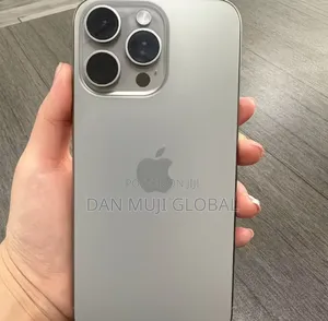 Apple iPhone 15 Pro Max 256 GB Silver