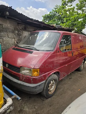 Volkswagen Transporter 2004 Red