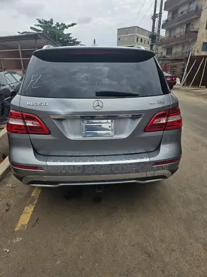 Mercedes-Benz M Class ML350 4MATIC 4dr SUV AWD (3.5L 6cyl 7A) 2015 Gray