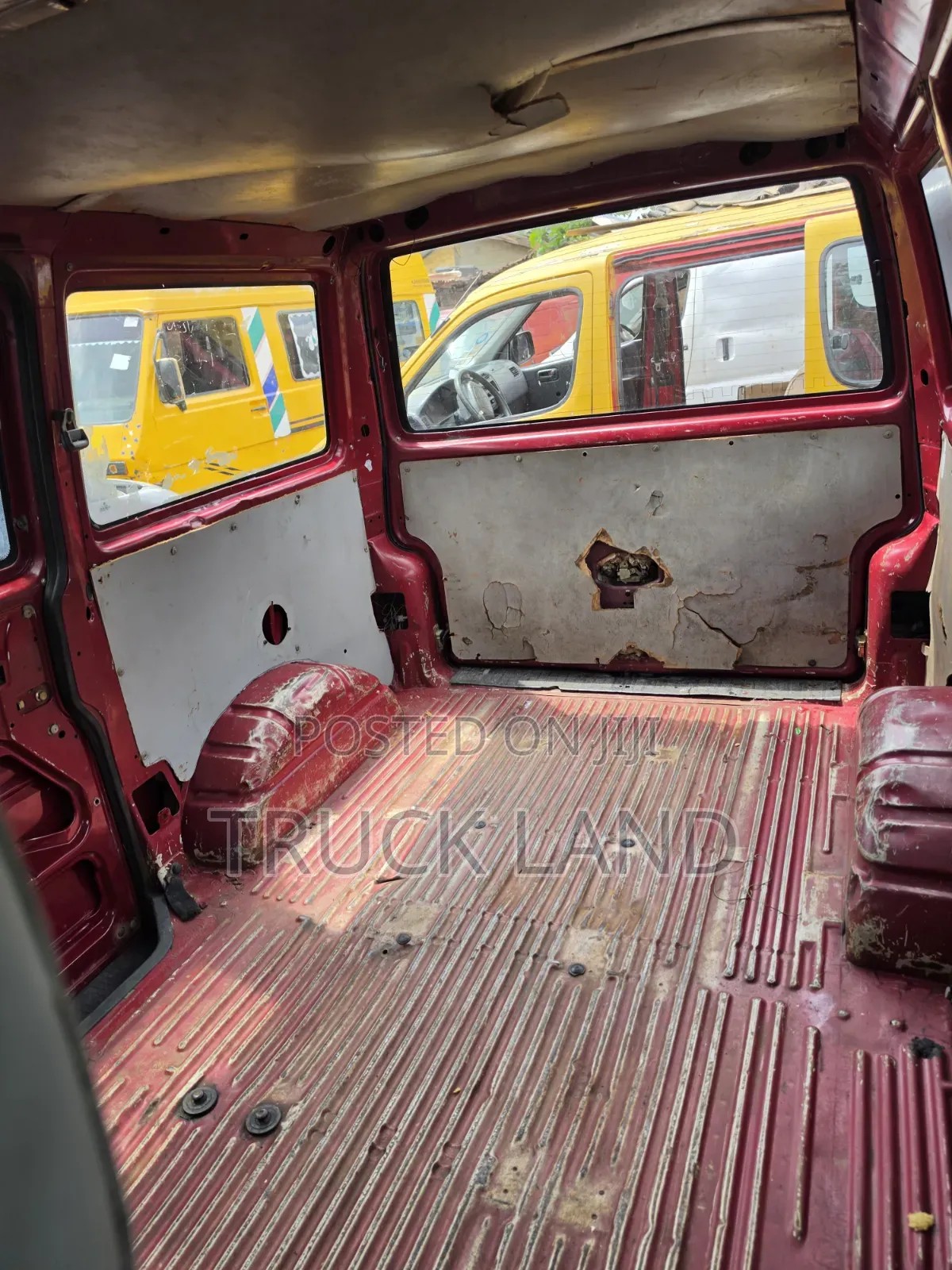 Volkswagen Transporter 2004 Red