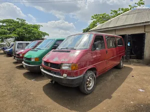 Volkswagen Transporter 2005 Brown