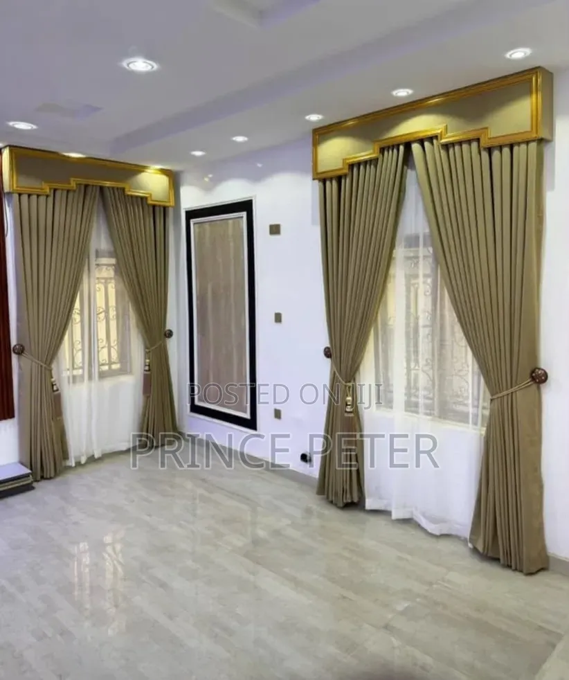 Royal Curtains With Curtain Board