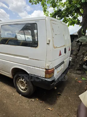 Volkswagen Transporter 2005 White
