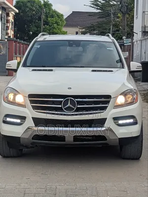 Mercedes-Benz M Class ML350 4MATIC 4dr SUV AWD (3.5L 6cyl 7A) 2015