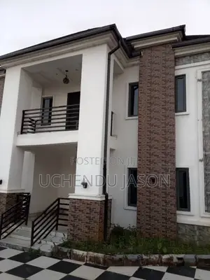 6bdrm Duplex in Nkwere Street, Owerri for sale