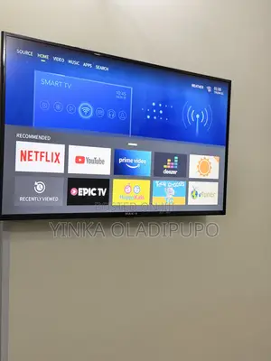 Maxi 42 Inch Smart TV (Model 42D2010S)