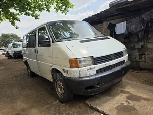 Volkswagen Transporter 2004 White