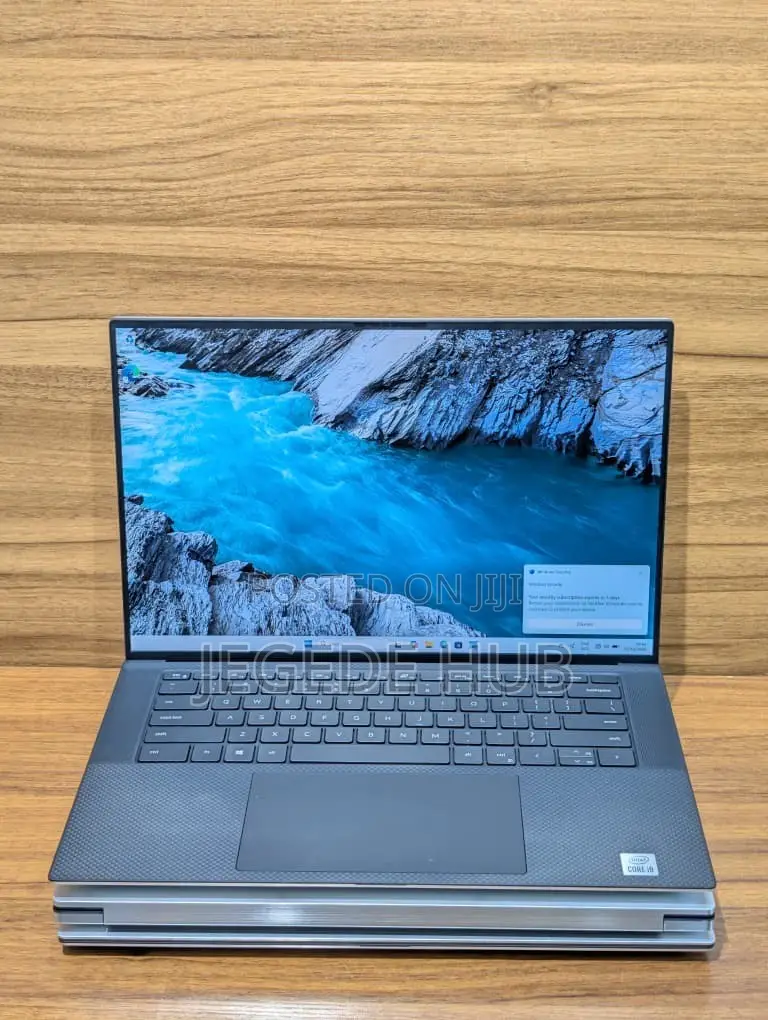 Laptop Dell XPS 15 9500 16GB Intel Core i7 SSD 1T