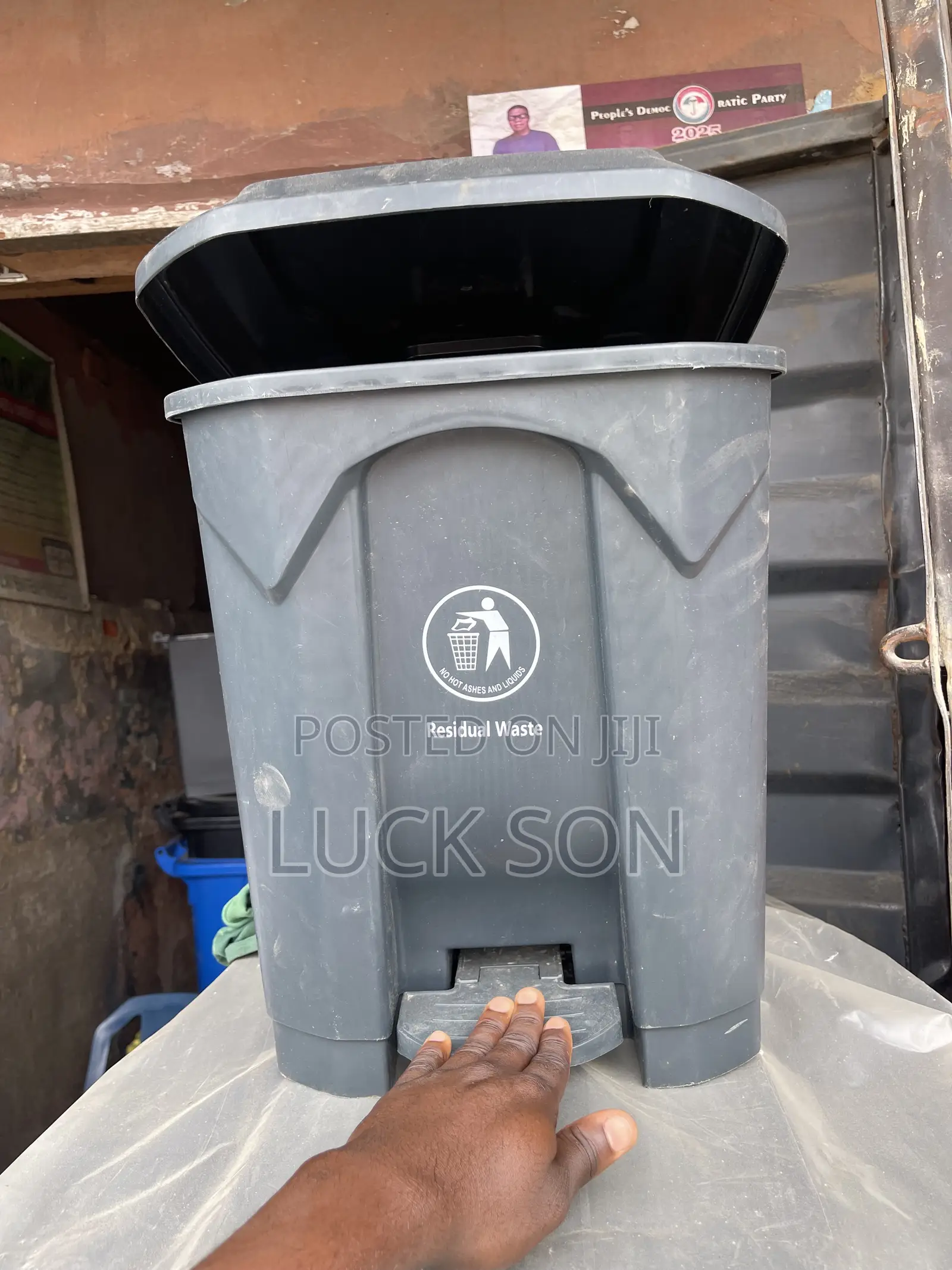 30L Pedal Waste Bin