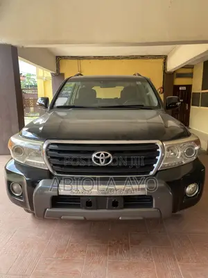 Toyota Land Cruiser 2012 Black
