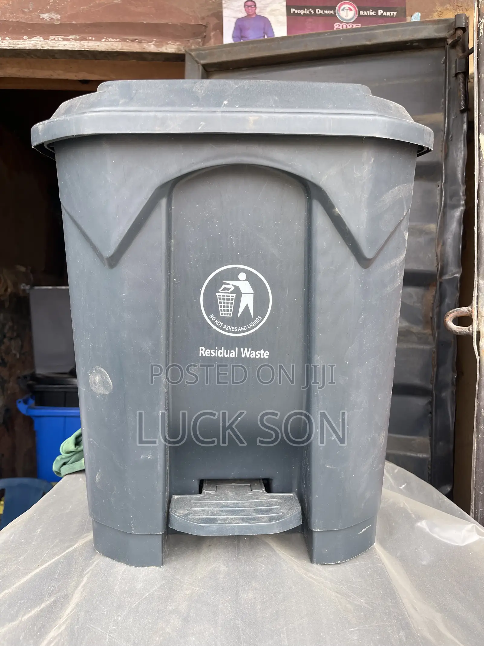 30L Pedal Waste Bin