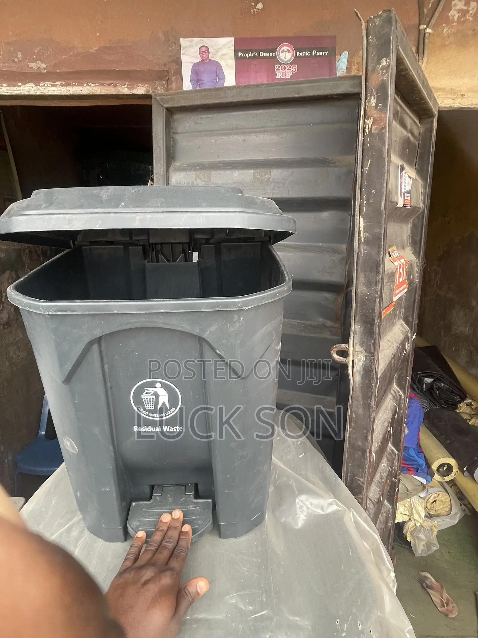 30L Pedal Waste Bin