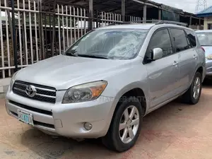 Toyota RAV4 2008 Silver