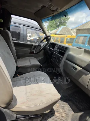 Volkswagen Transporter 2004 Blue
