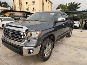 Toyota Tundra 2013 Gray