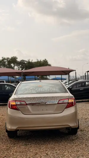 Toyota Camry 2012 Gold