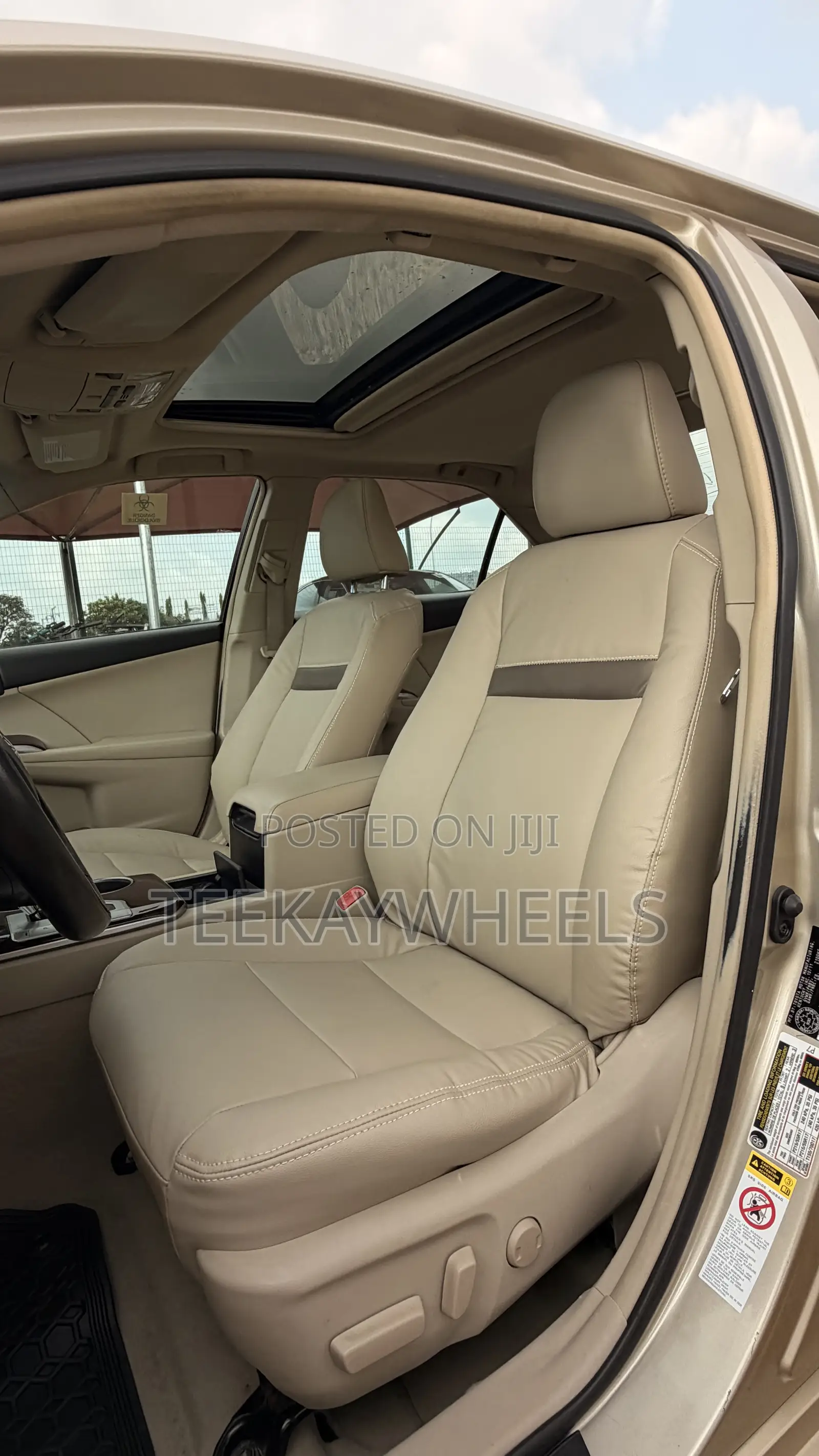 Toyota Camry 2012 Gold