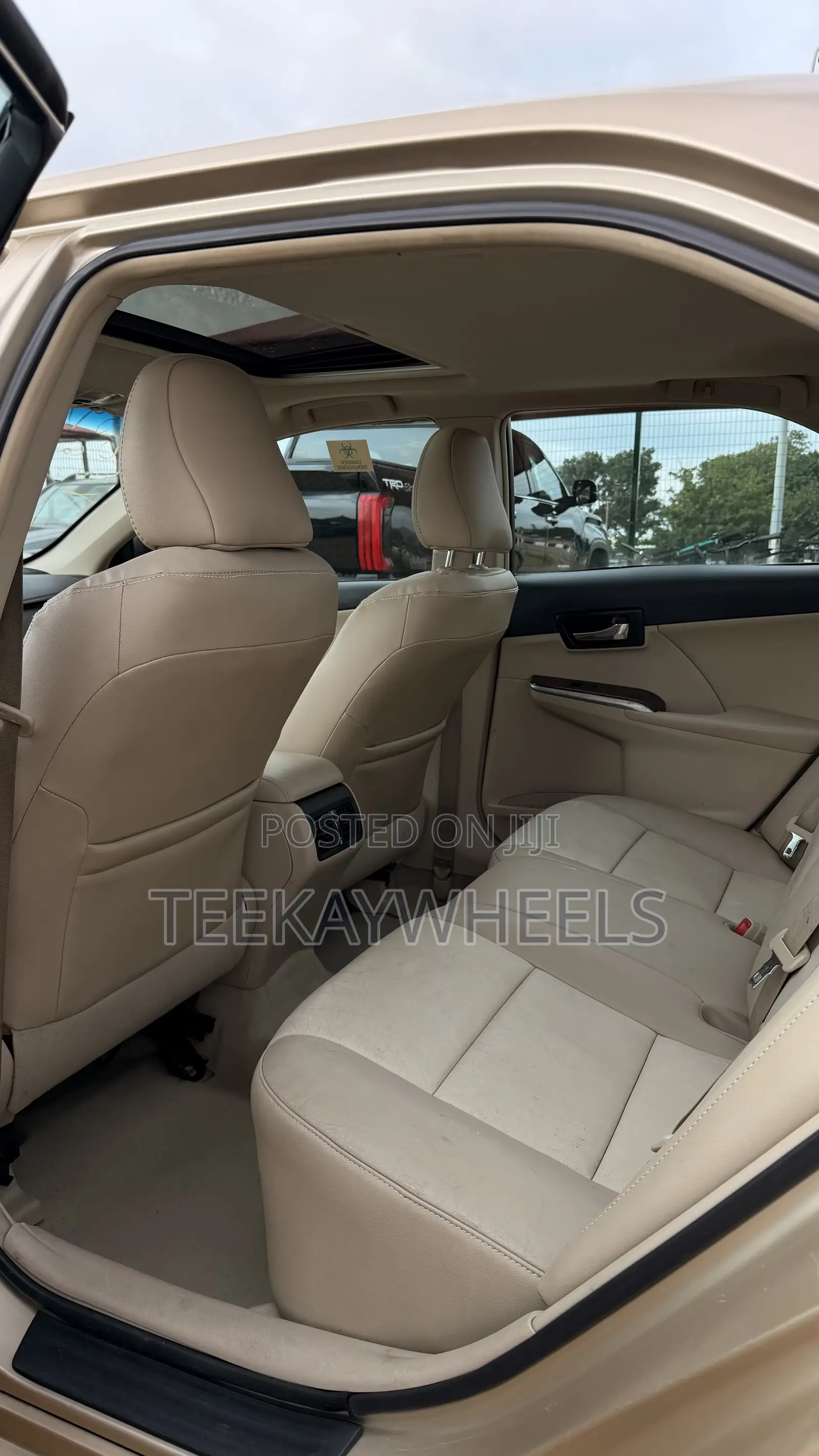 Toyota Camry 2012 Gold