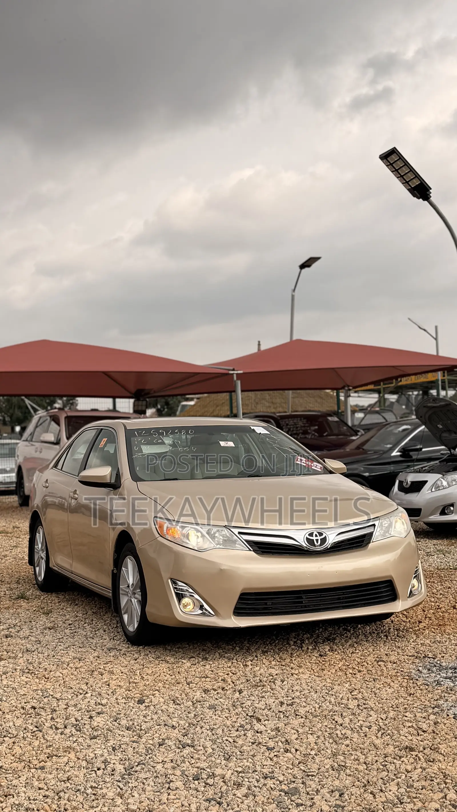 Toyota Camry 2012 Gold