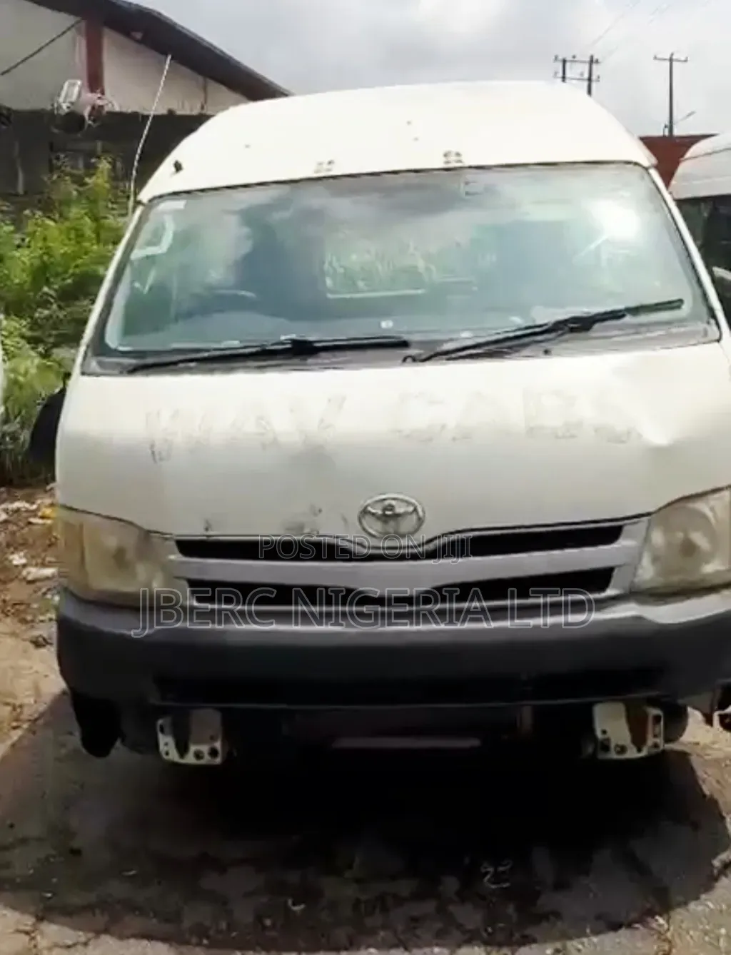 Toyota HiAce 2011 White