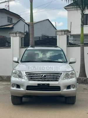 Lexus LX 570 2011 Silver