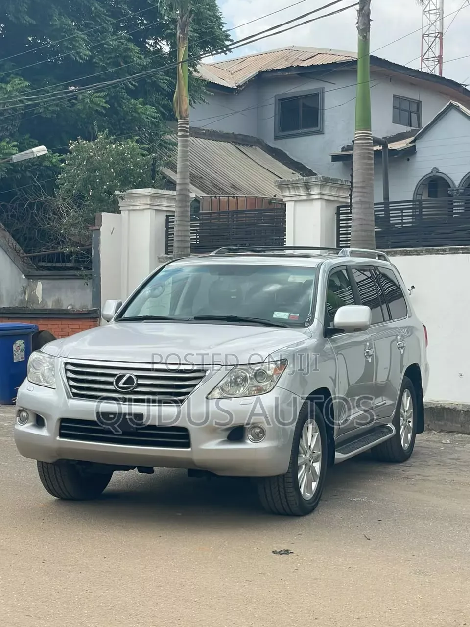 Lexus LX 570 2011 Silver