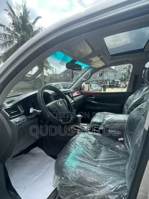 Lexus LX 570 2011 Silver