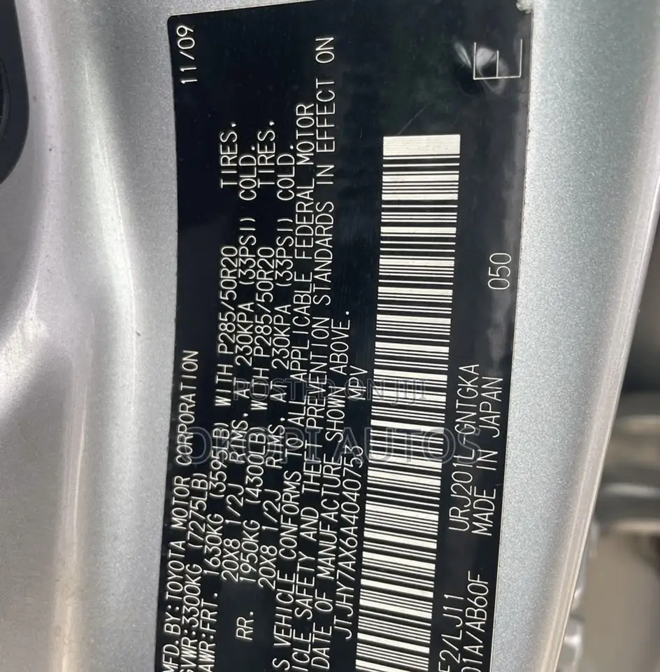 Lexus LX 570 2010 Silver