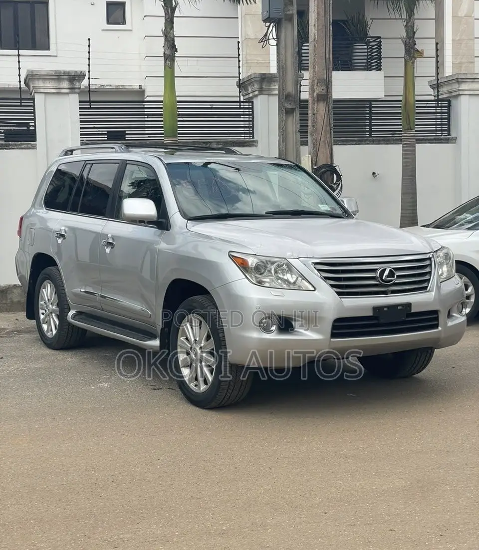 Lexus LX 570 2010 Silver