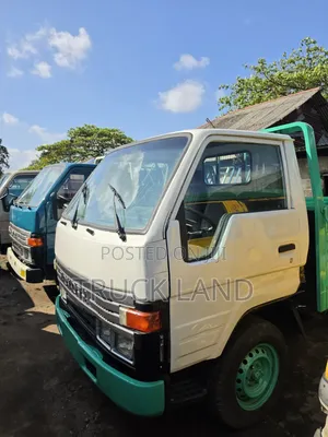 Toyota Dyna150 Cabretor Petrol Engine 2000