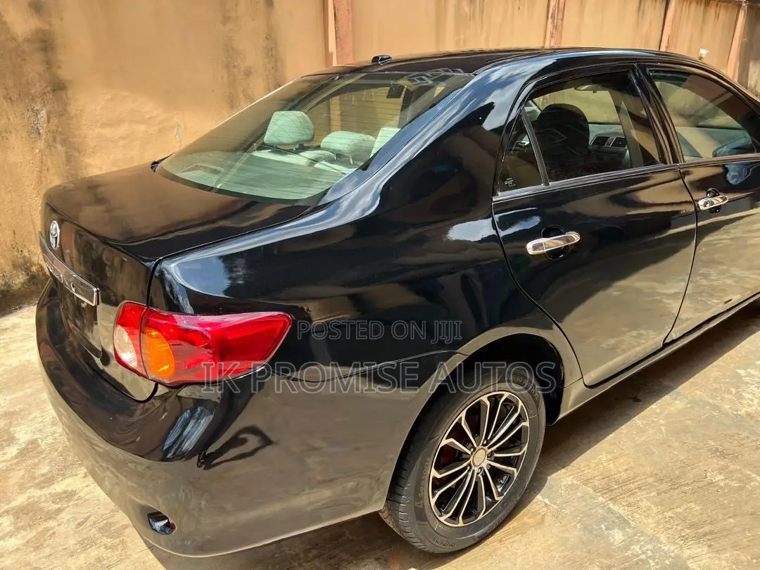 Toyota Corolla 2009 Black