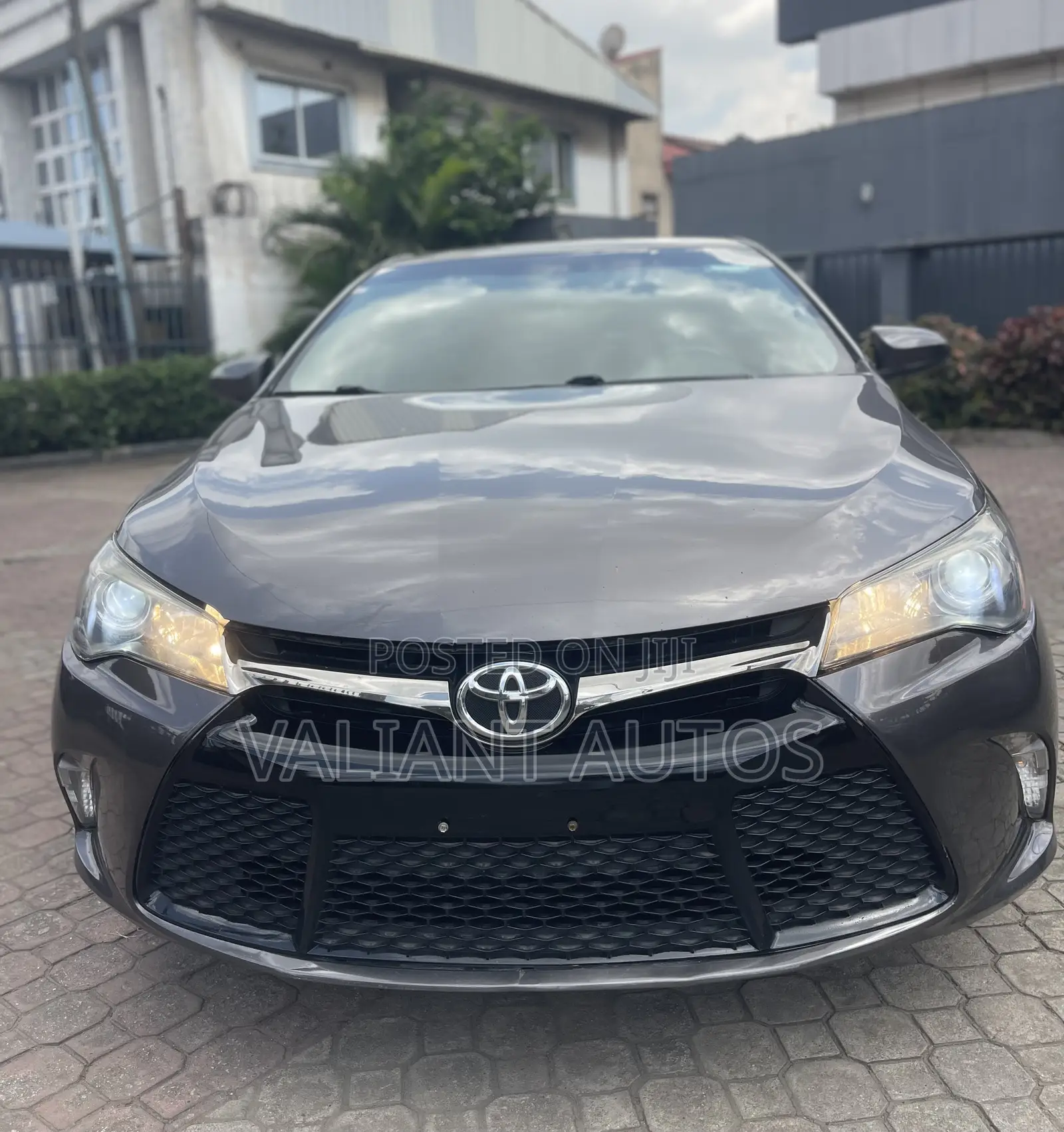 Toyota Camry 2017 Gray