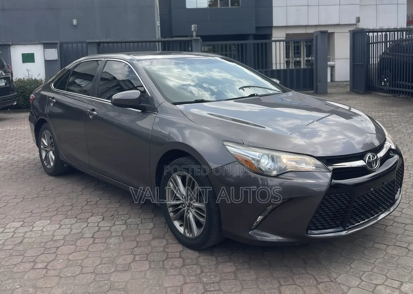 Toyota Camry 2017 Gray